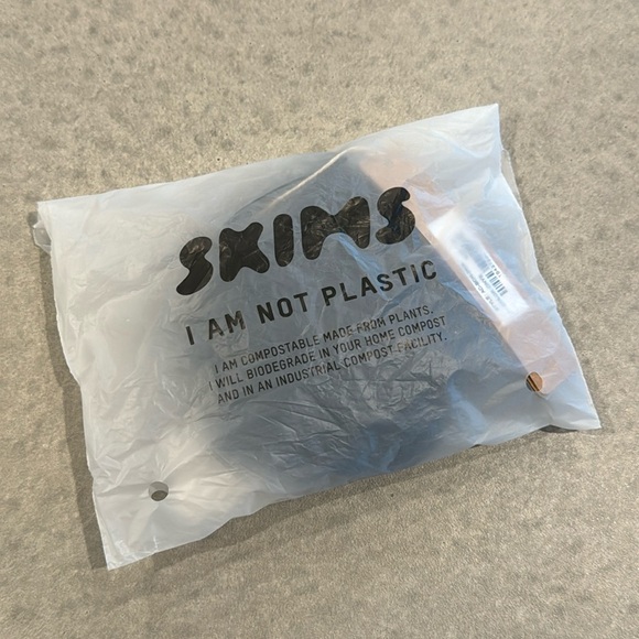 NWT SKIMS ONYX BLACK SCRUNCHIE HAIR ACCESSORY RHINESTONES OS - Picture 5 of 6